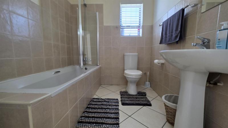 2 Bedroom Property for Sale in Hartenbos Western Cape